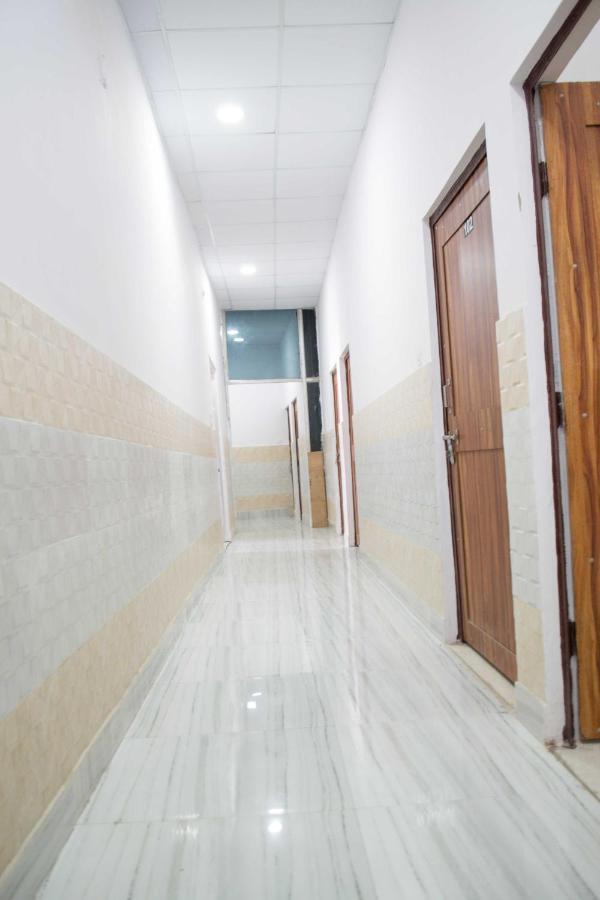 Hotel O New Jp Hotel Meerut Exterior foto