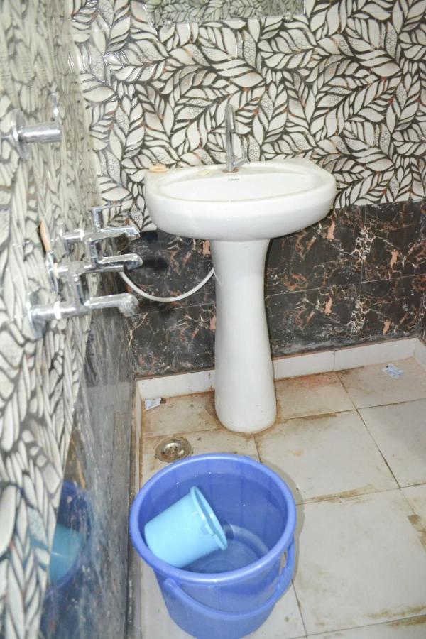 Hotel O New Jp Hotel Meerut Exterior foto
